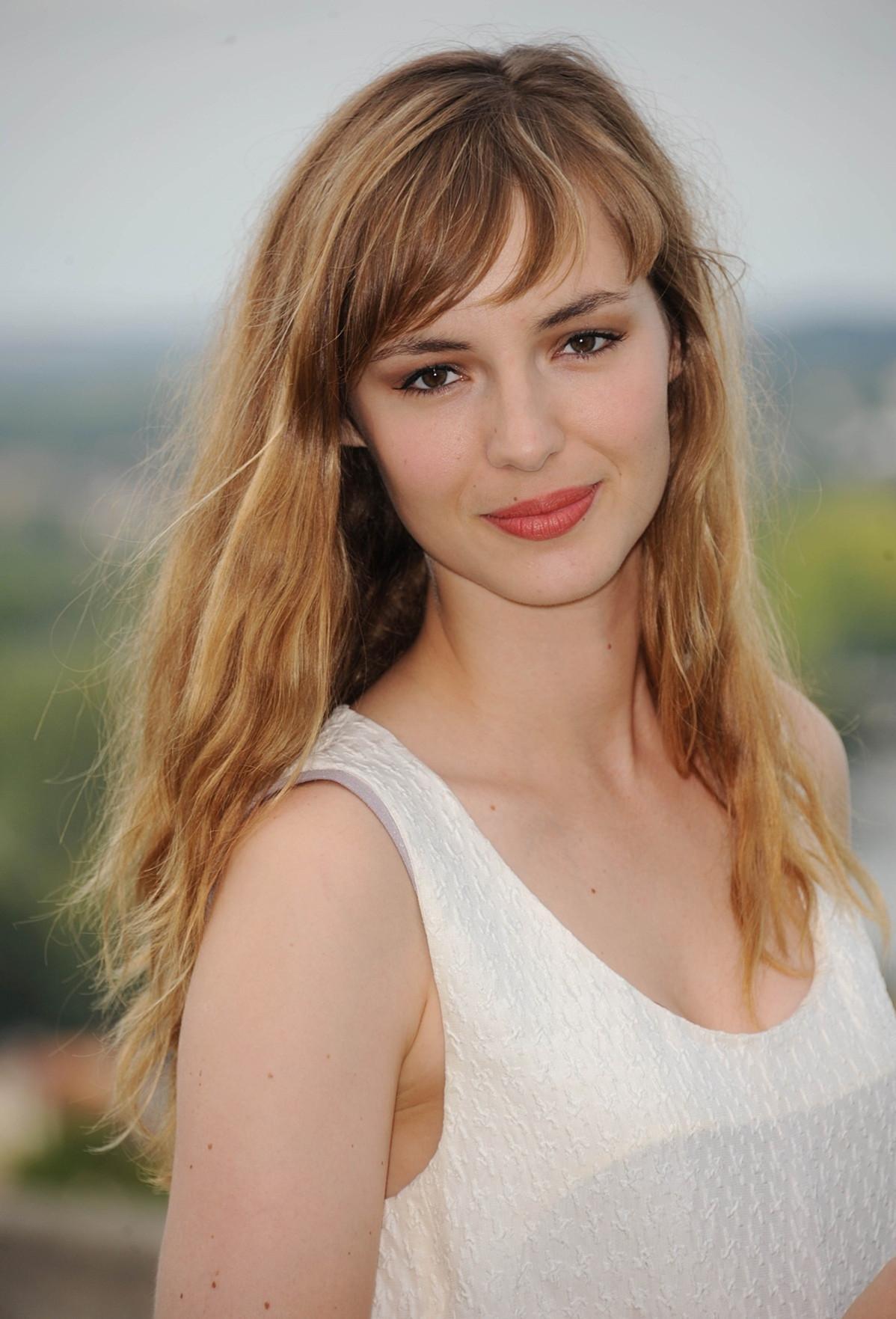 中国亚洲男人喜欢白人女人吗