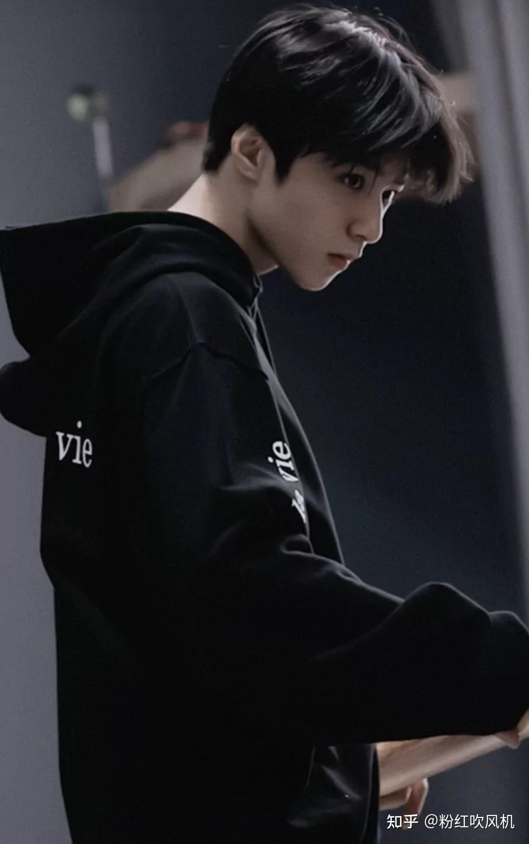 有没有那些刘耀文惊艳到你的图? - 知乎