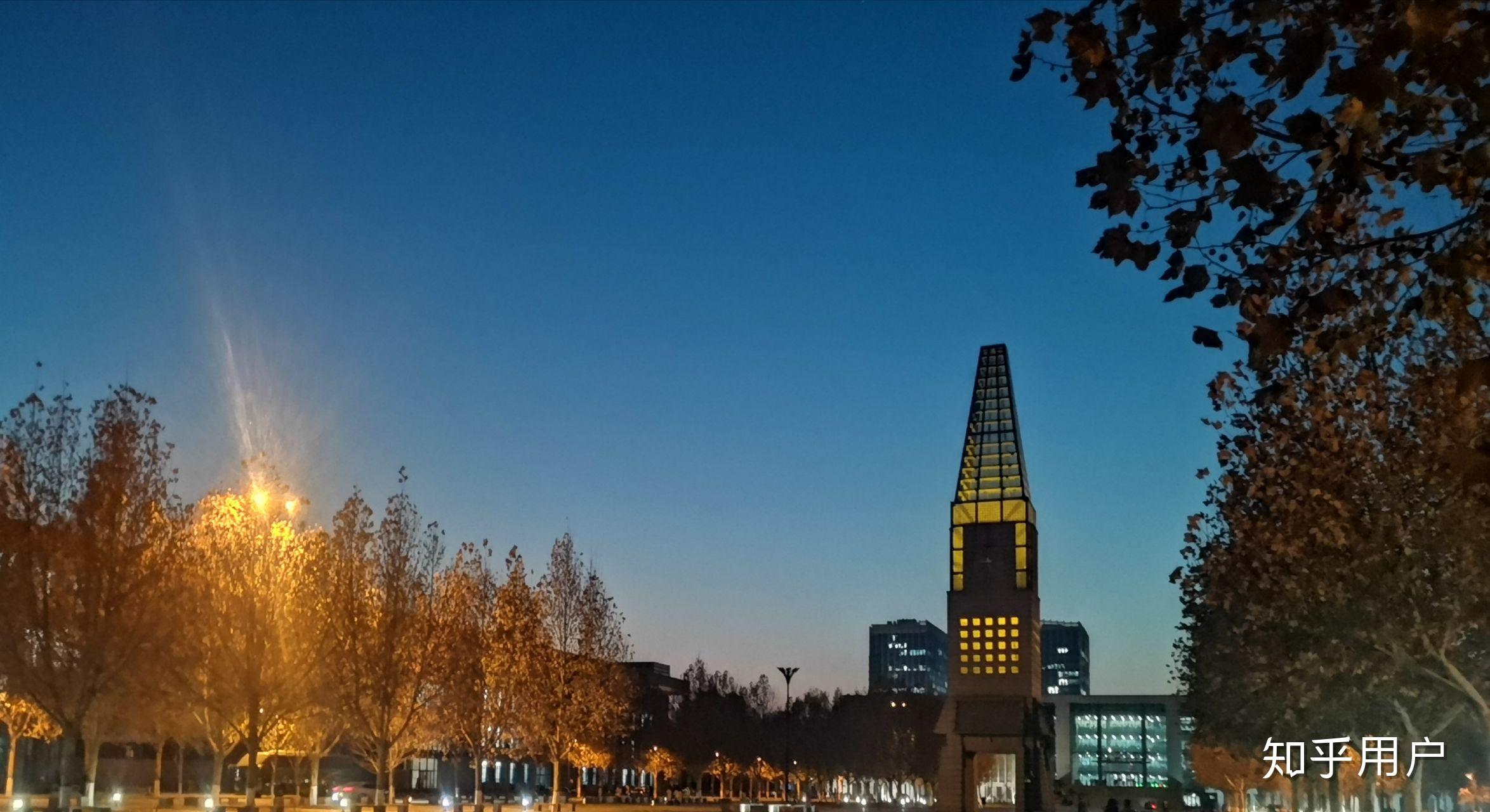 如何看待河北师大学生平安夜跳楼?