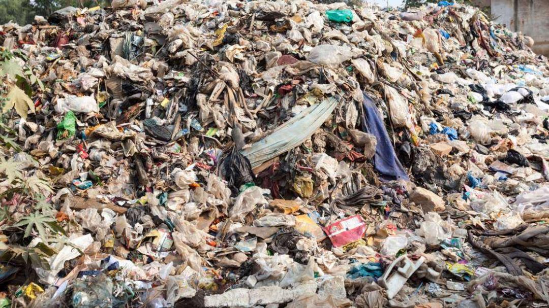 污染的旧衣服属于什么生活垃圾? - 知乎