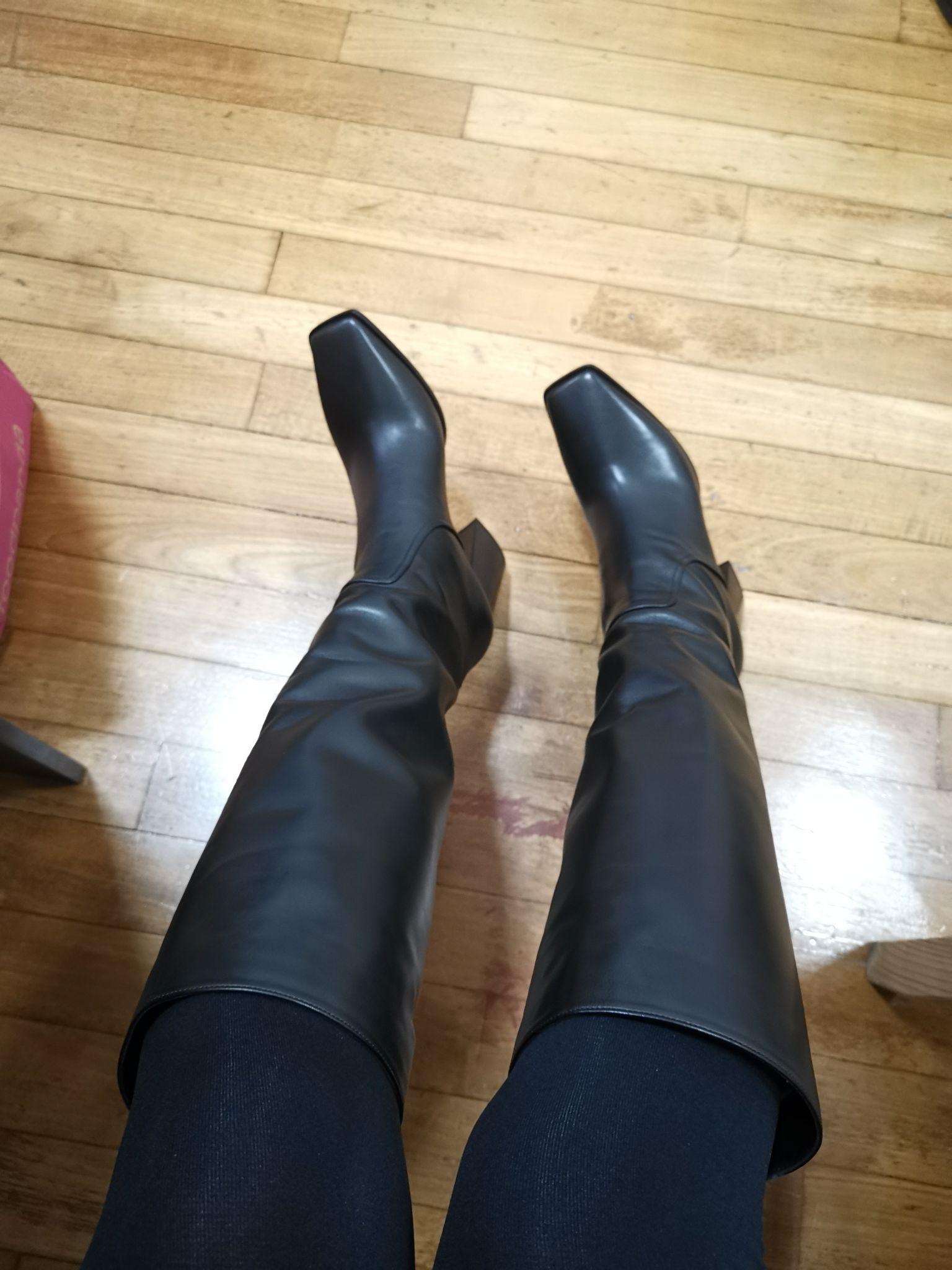 想看女生脱靴子? - 知乎