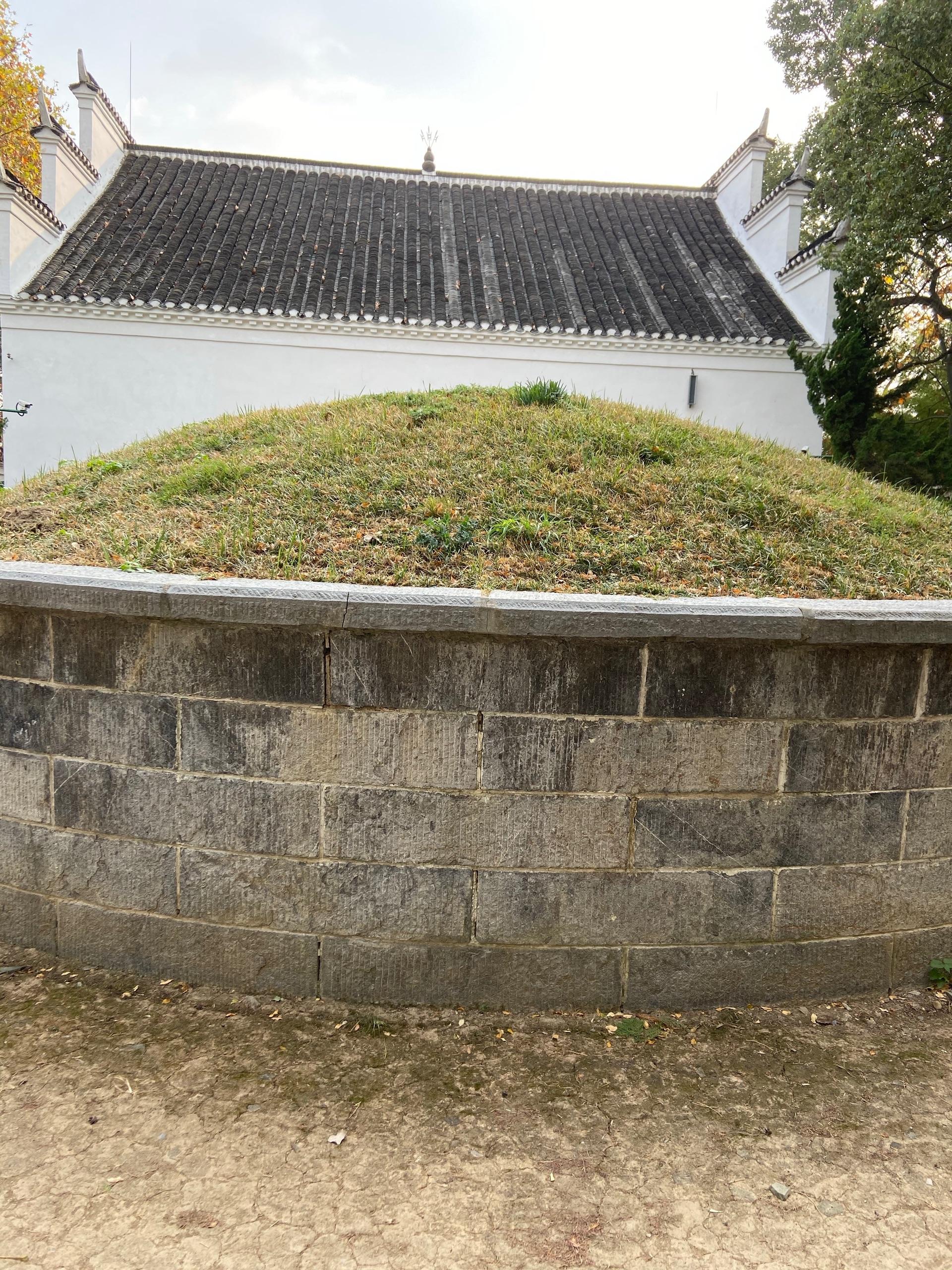 如果你去李白墓,会给他带什么酒? - 知乎