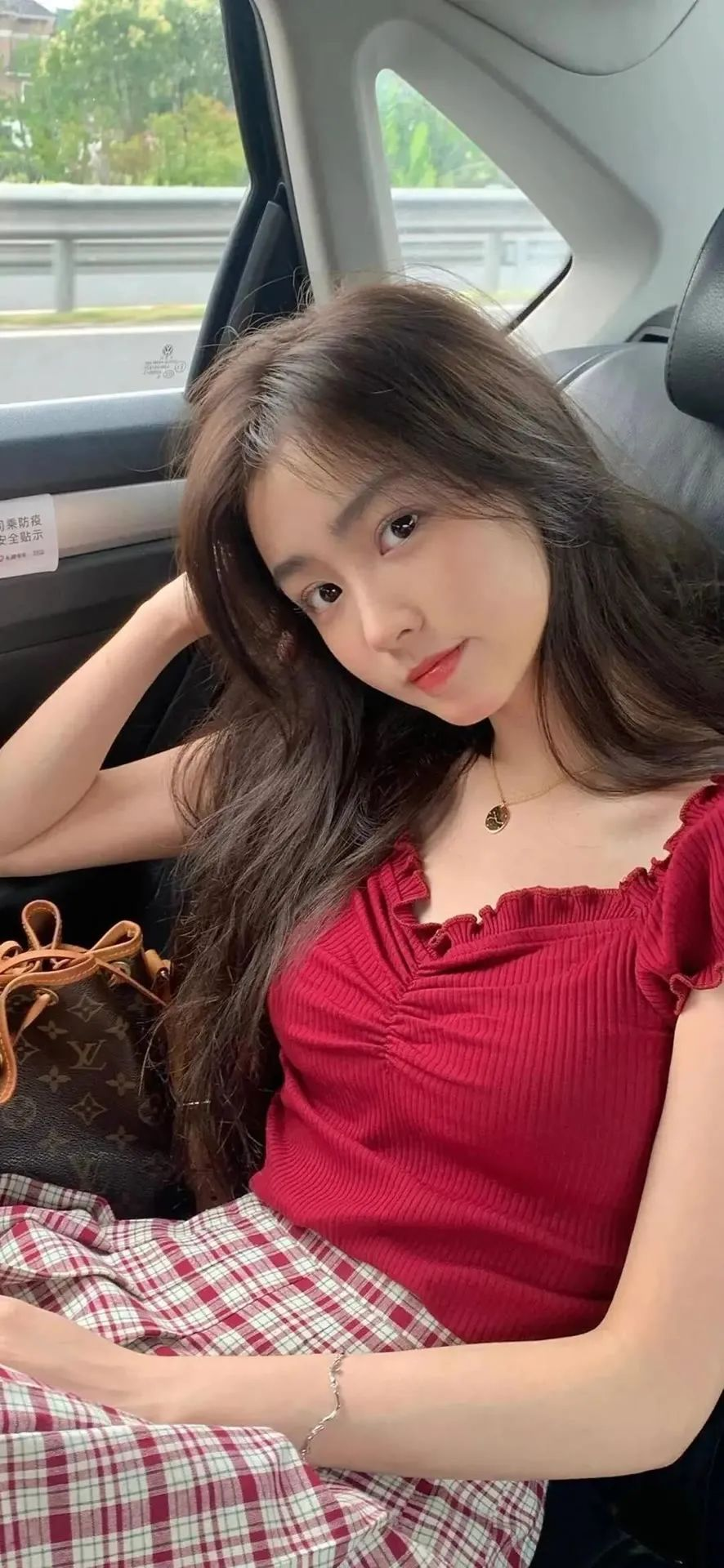 美女壁纸性感有没有?