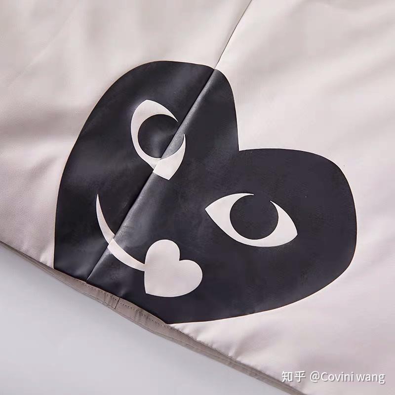 有cdgplay这个牌子吗主要是那个小写的d看得我有点变扭