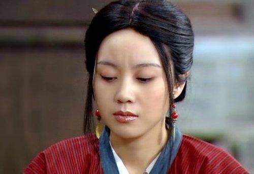《武林外传》人物志之佟湘玉:一个抠门与大方同存的绝世美人儿
