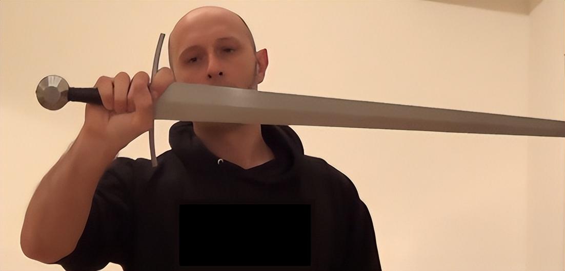 大剑长剑巨剑短剑手半剑双手剑单手剑阔剑斩剑武装剑骑士剑刺剑迅捷剑小剑 有何区别? - 知乎