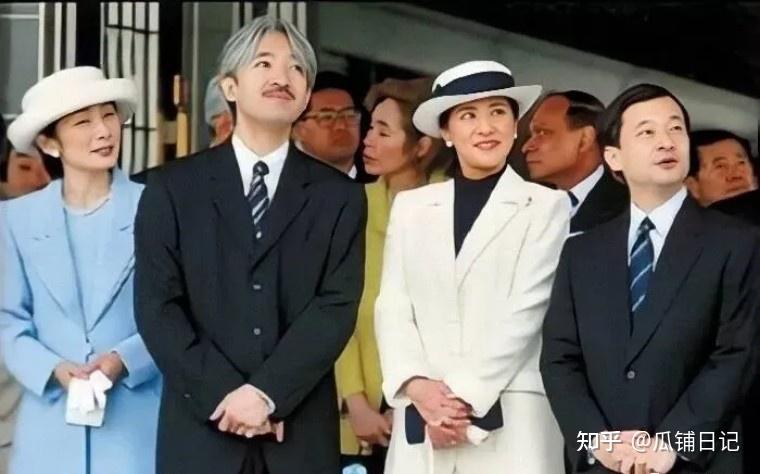 从“灰姑娘”到“笑面狐狸”:秋筱宫纪子妃的宫闱三十年 - 知乎