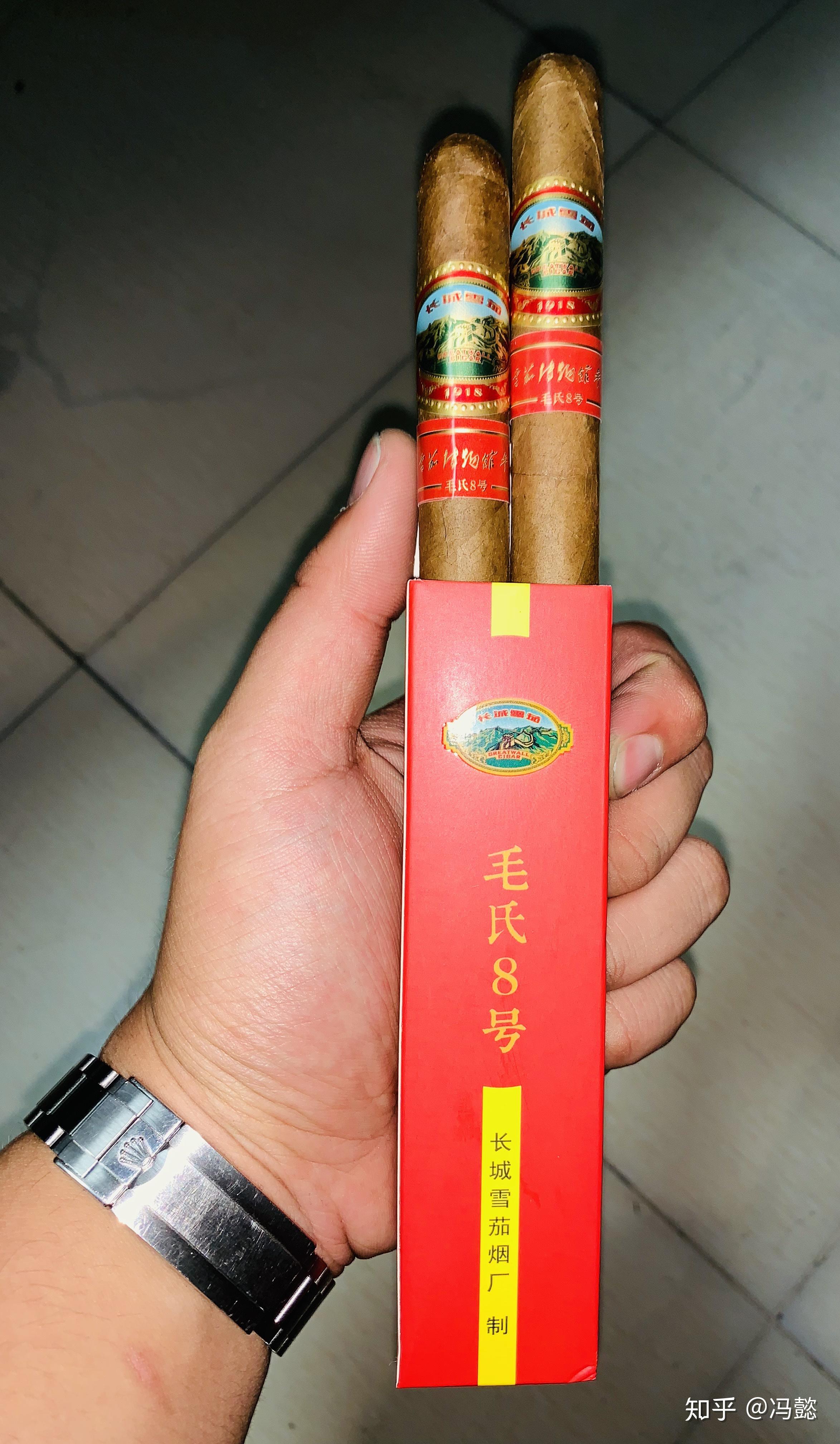 知乎抽雪茄的人多么