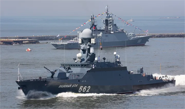 俄军攻势再加强,导弹持续输出,乌外长爆粗口,要北约者