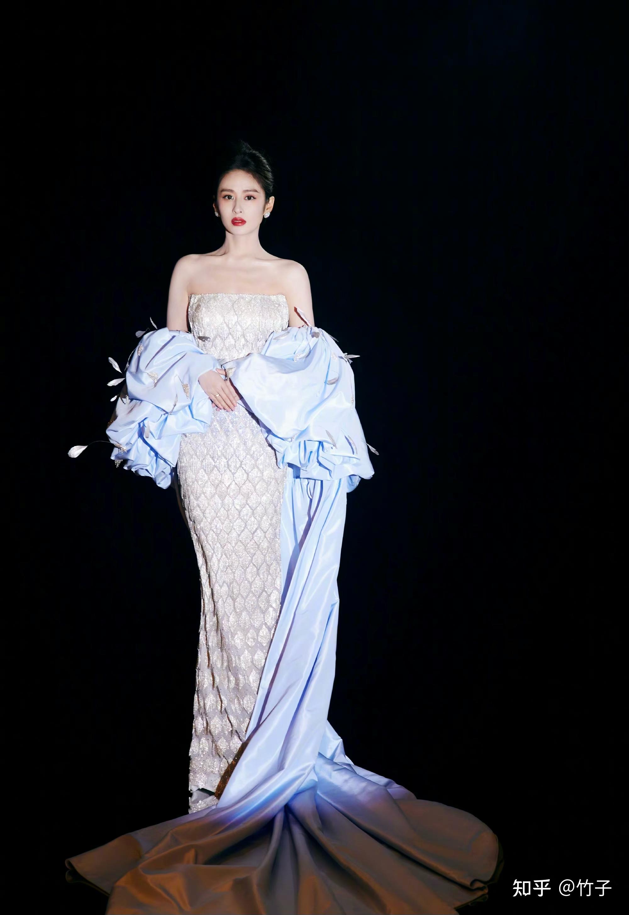 颖儿的哪个红毯造型最惊艳? - 知乎