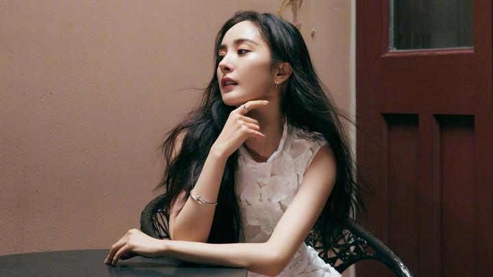 27娱乐资讯:杨幂,张凌赫,唐嫣,刘昊然,景甜,张嘉倪,张晚意,柳岩