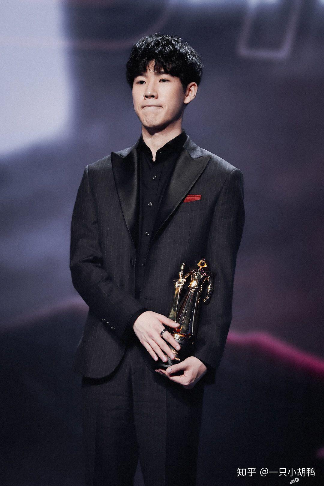 有没有ig上单the shy的帅照? - 知乎