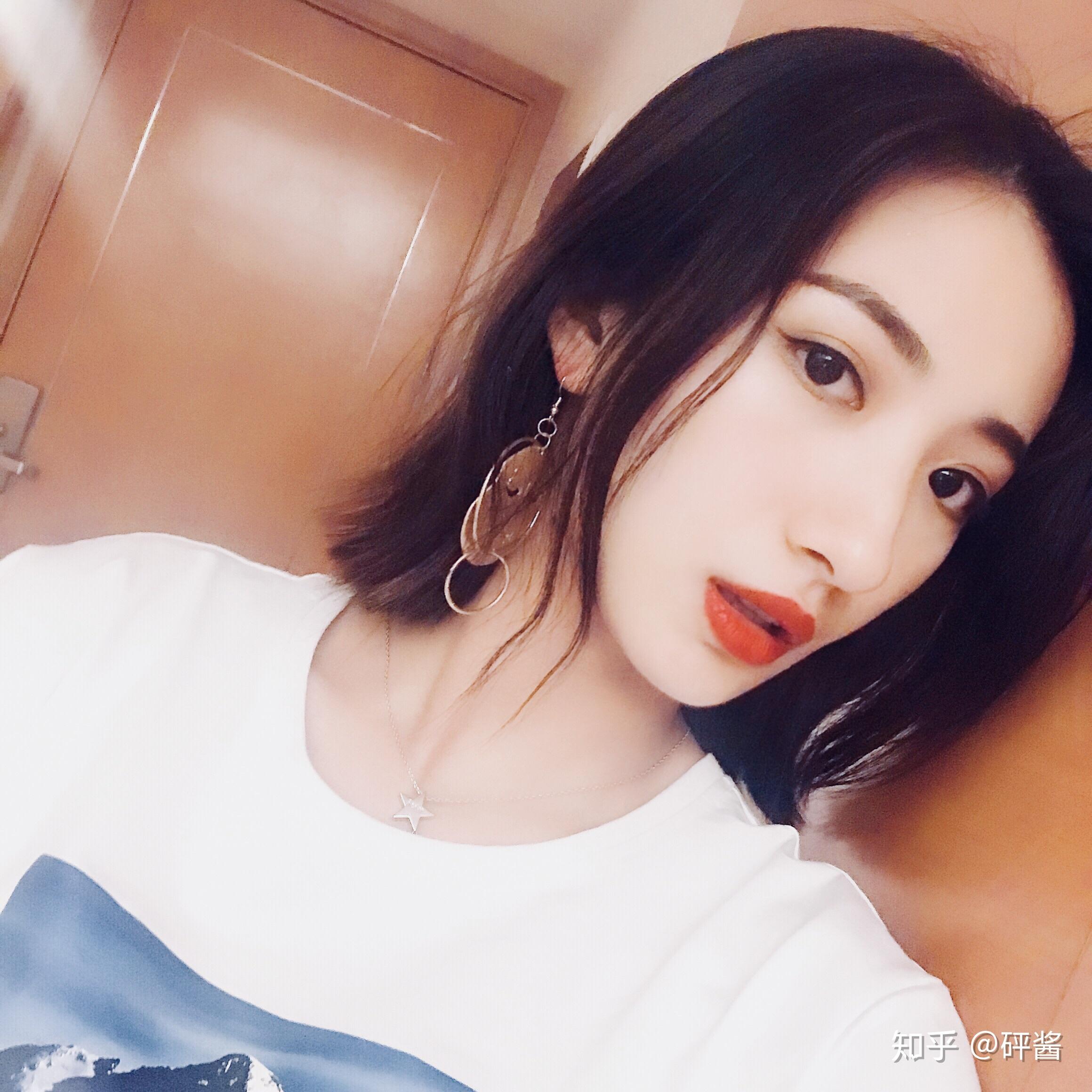 高鼻梁的女生是什么体验