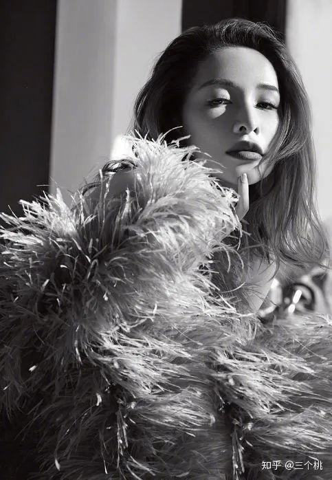 萧亚轩为什么每一任男朋友都超帅?她有什么特别之处吗?