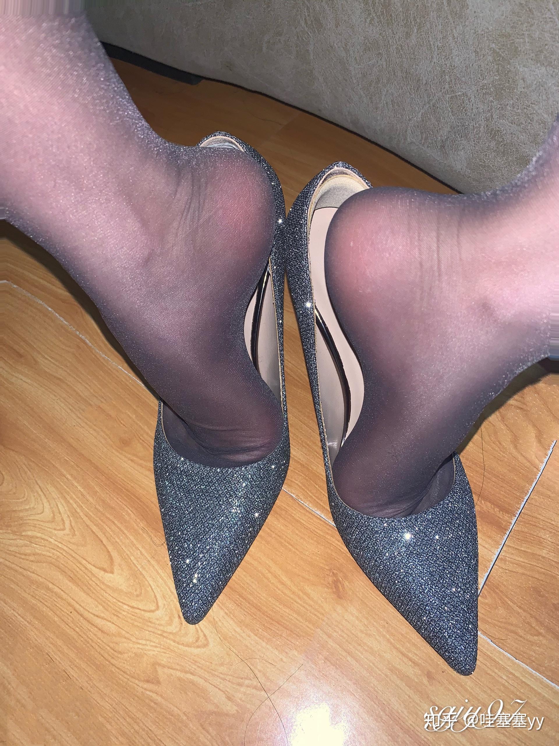 夏天穿哪种丝袜会比较合适