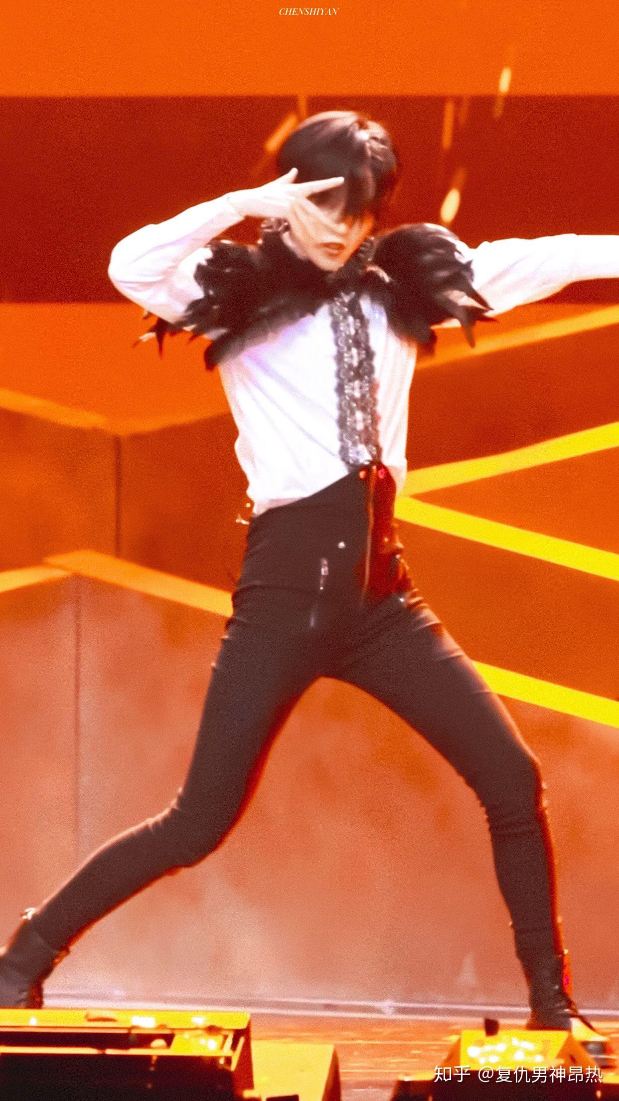 如何评价陆柯燃mama舞台直拍