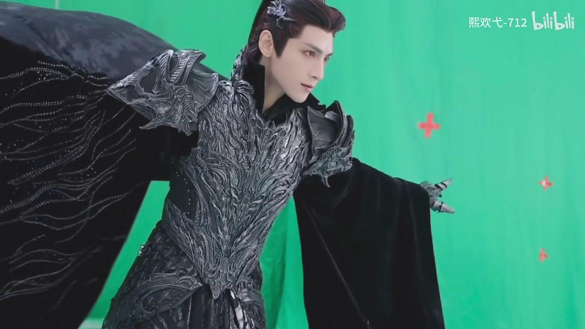 如何看待网传长月烬明古偶妆造, 尊重观众比什么都强?(长月无烬剧照)