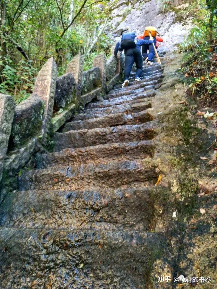 独攀黄山天都峰纪实:迤逦上天都,骑鲸腾汗漫 - 知乎
