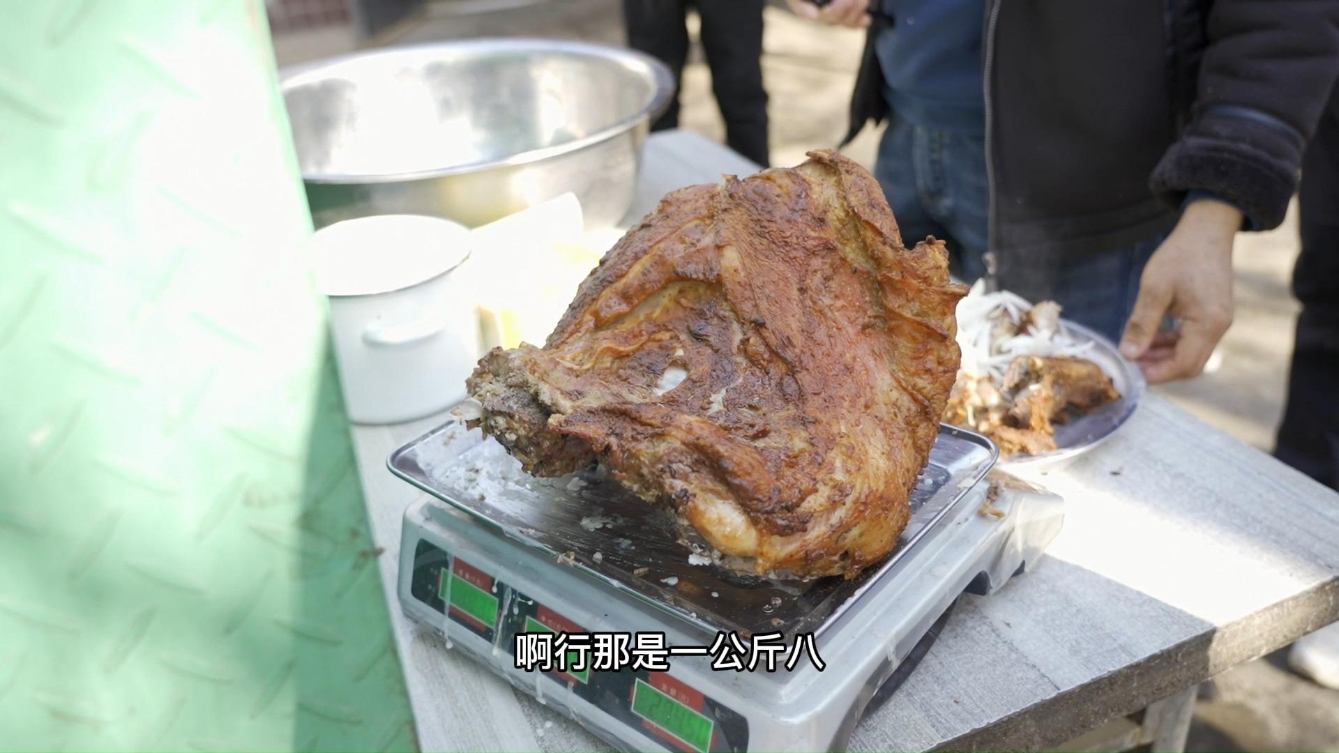 淡嘴哥真的很抠郭北鼻去吐鲁番安排150块公斤的艾丁湖