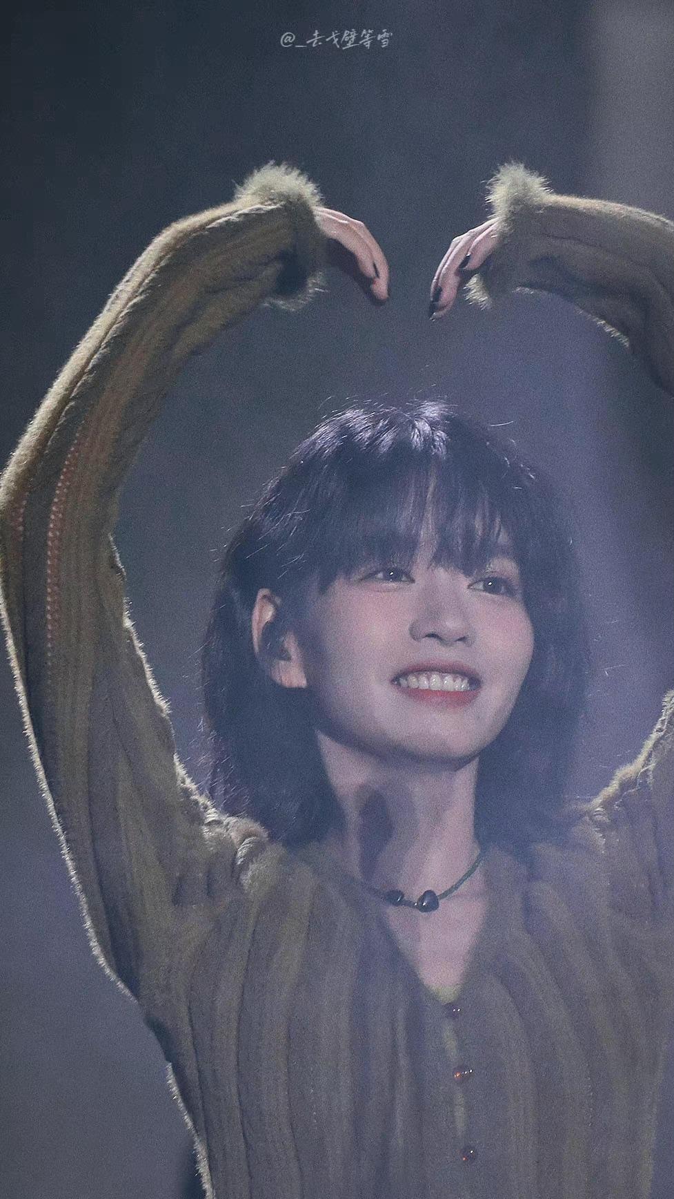 你们怎样评价房东的猫主唱王心怡的颜值呢