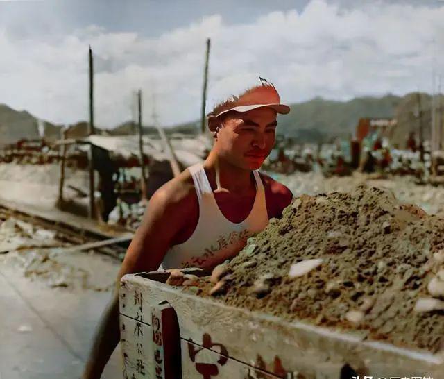 50年代人们都在干什么？珍贵老照片200张 - 知乎