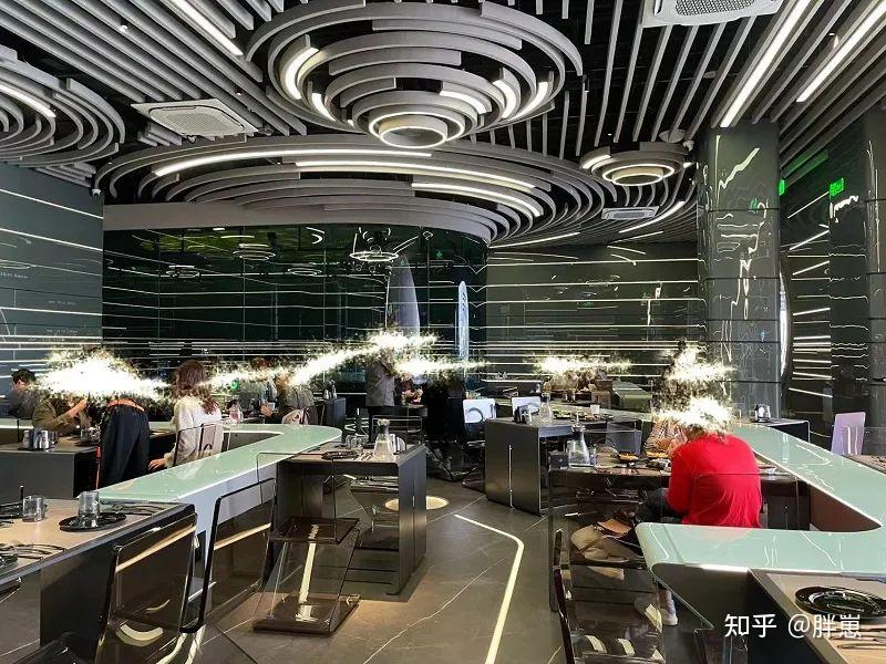 全球首家UFO餐厅,太空环境,飞碟上菜:食物是太空垃圾 - 知乎