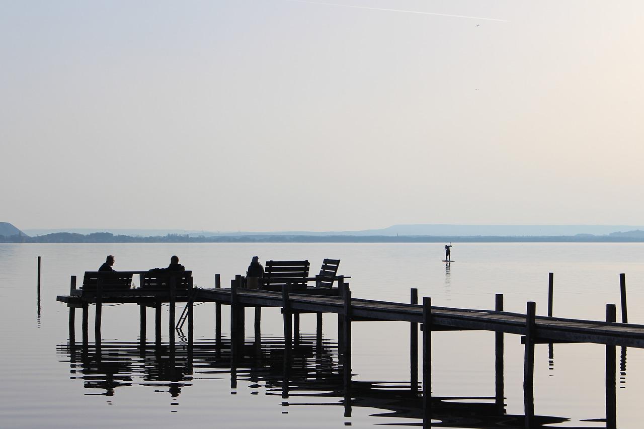 阳台扶手玻璃如何加固