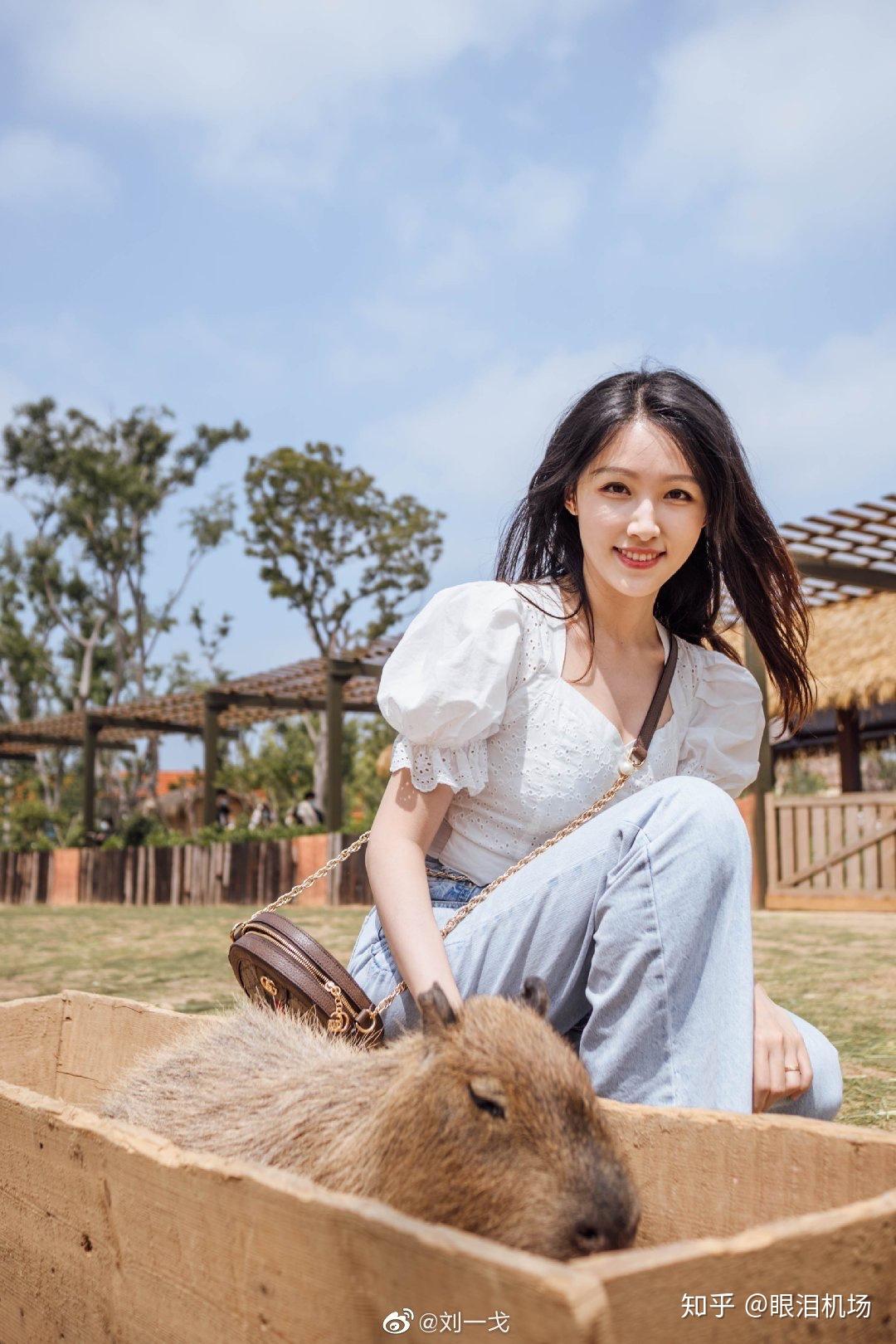 被爱豆回私信是什么感觉? - 知乎