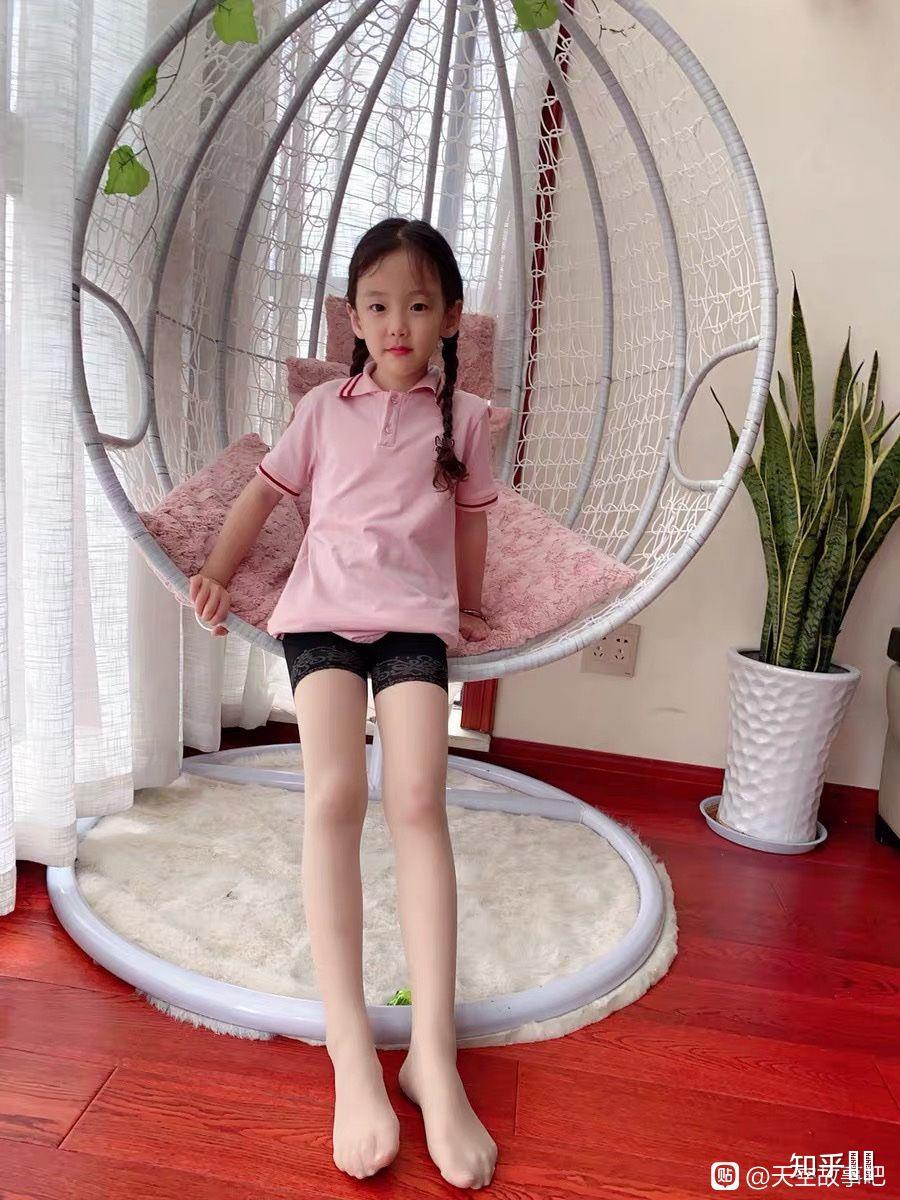 为什么我12岁就渐渐不喜欢穿白裤袜呢? - 知乎