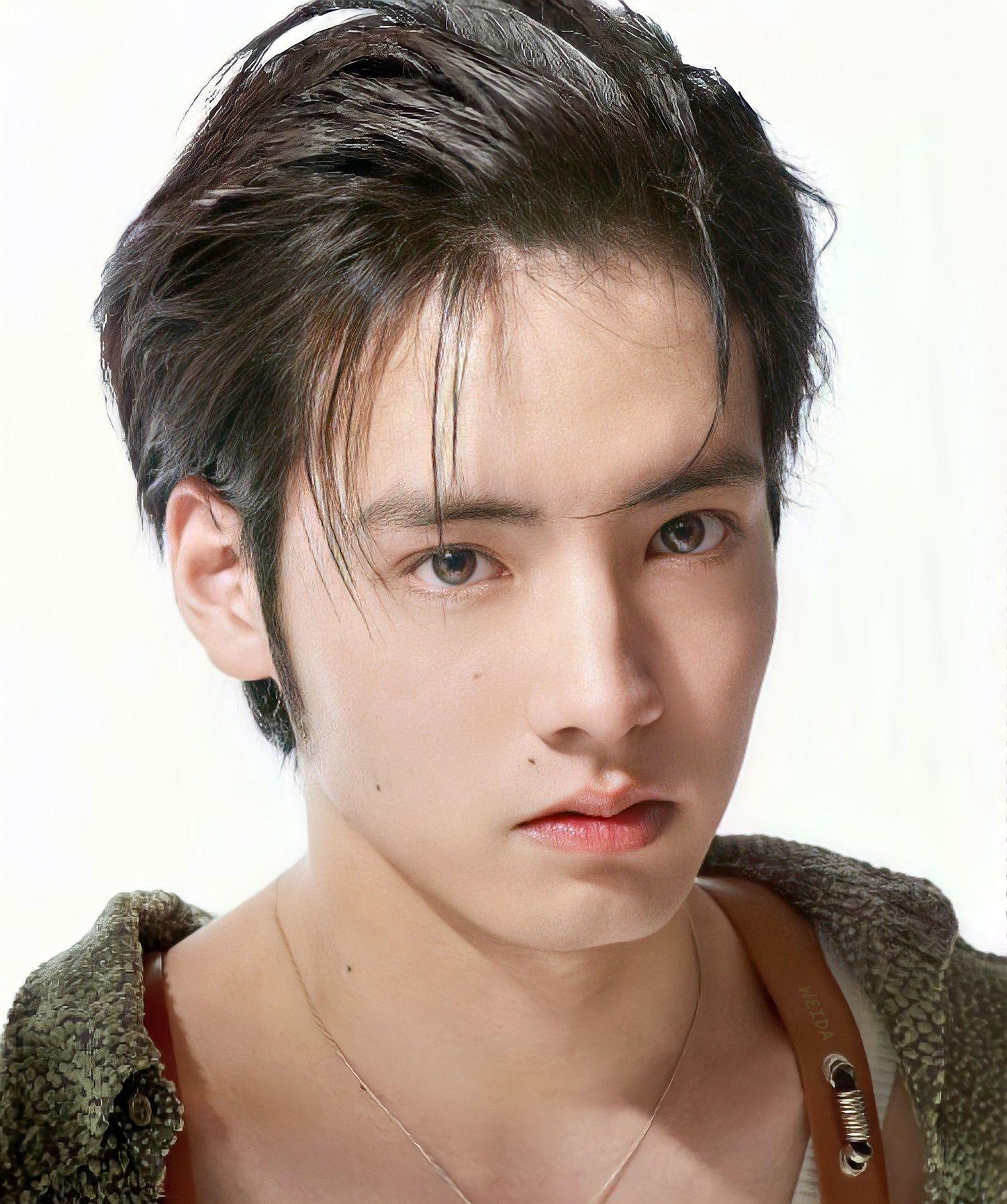 如何评价赤楚卫二