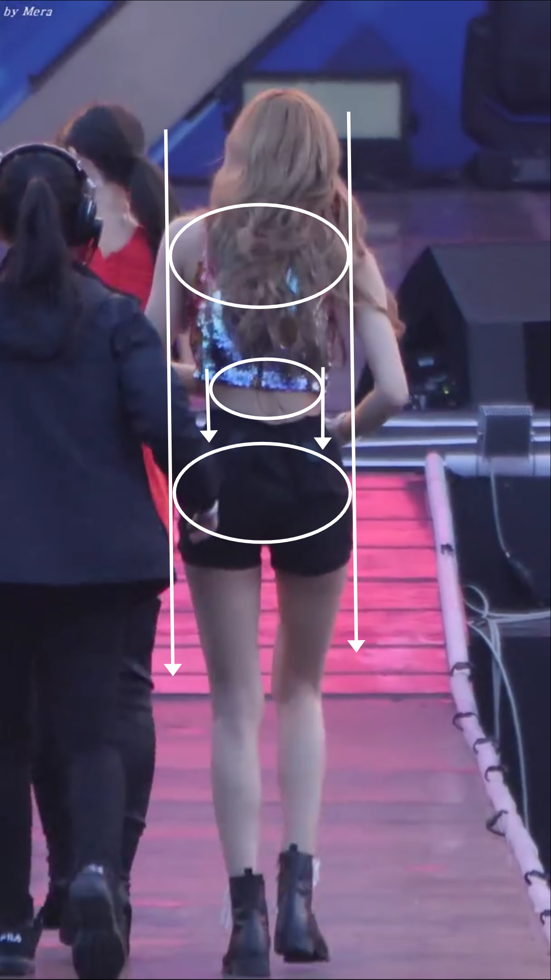 blackpink的lisa的身材在女团中是什么水平? - 知乎