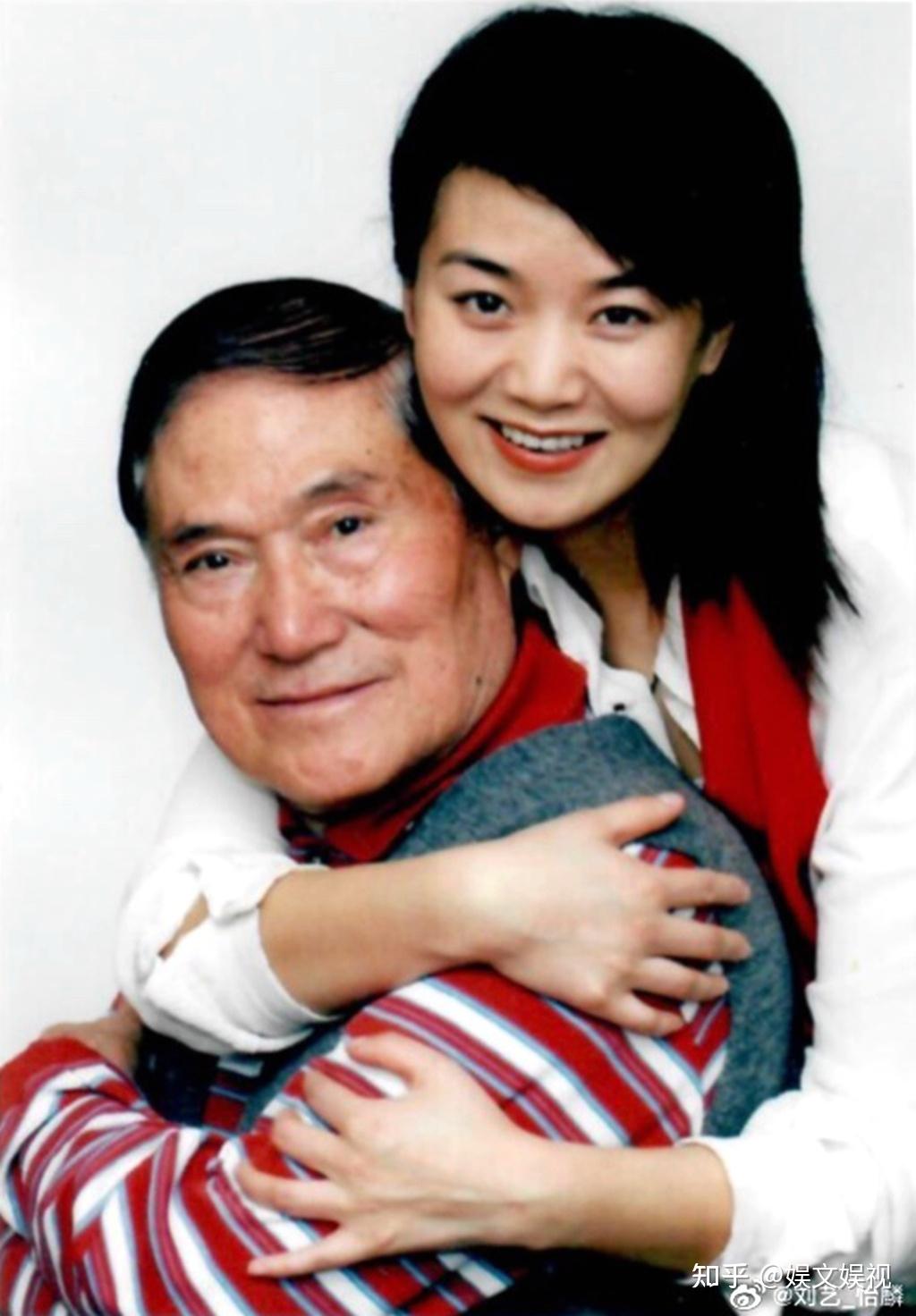 《李卫当官》徐祖荫饰演者刘龙女儿,思念父亲:爸爸,我又来看您 - 知乎