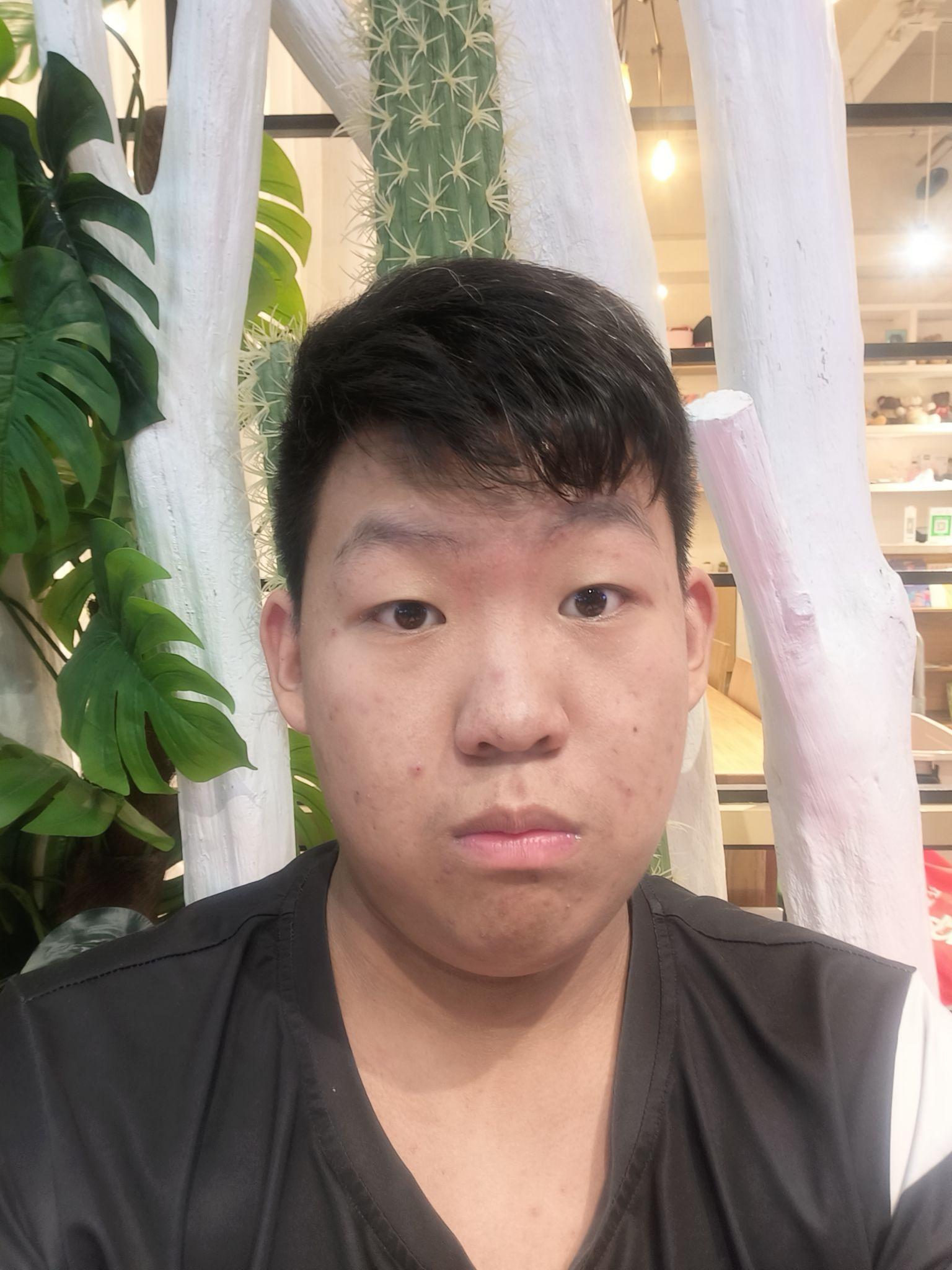 有没有长得丑的男生照片分享一下我想知道什么样算丑