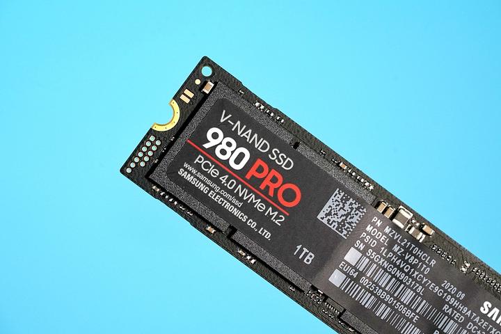 首款7GB/s SSD！三星980PRO 1TB评测：永恒的1.8GB/s缓外写入速度- 知乎