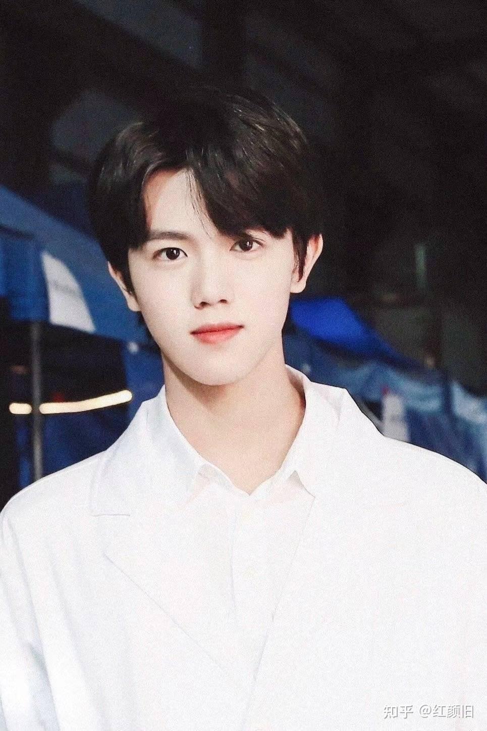 能给我安利几个内娱很糊的男爱豆吗? - 知乎