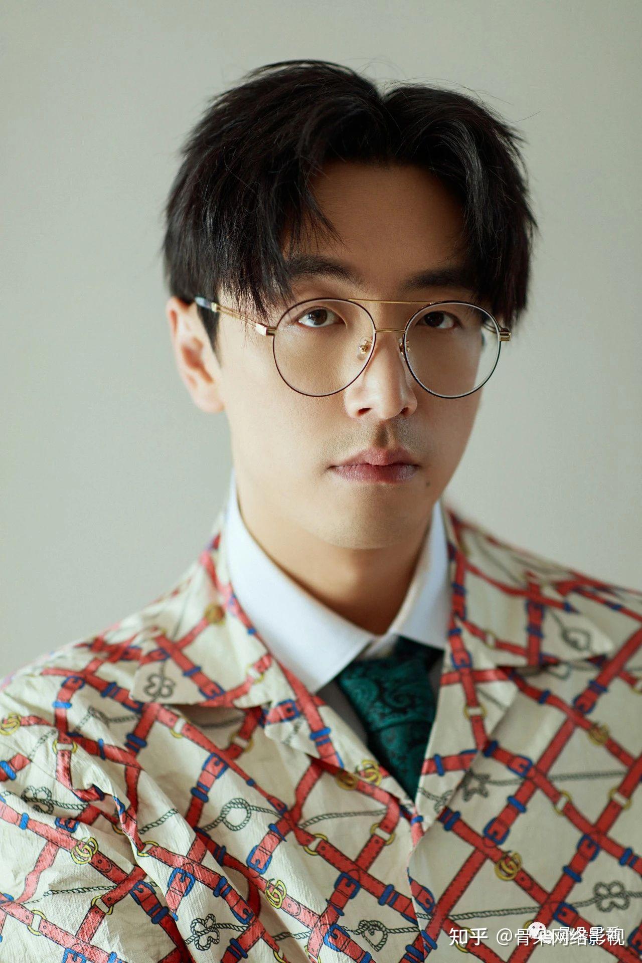 如何评价罗宏明(白客)? - 知乎