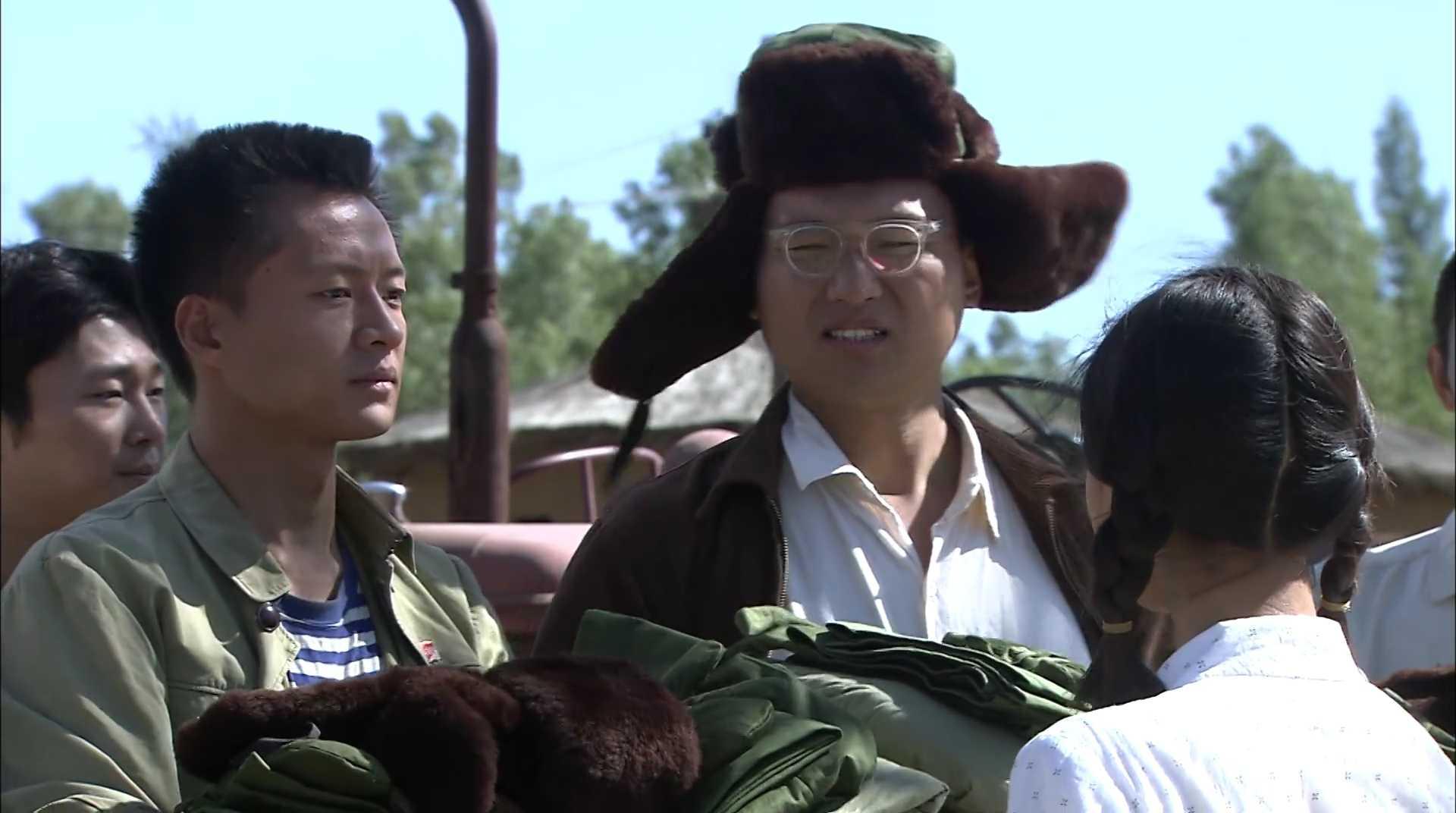 大伙儿都道了周萍即要离开的消息赵天亮他们都替她感到惋惜