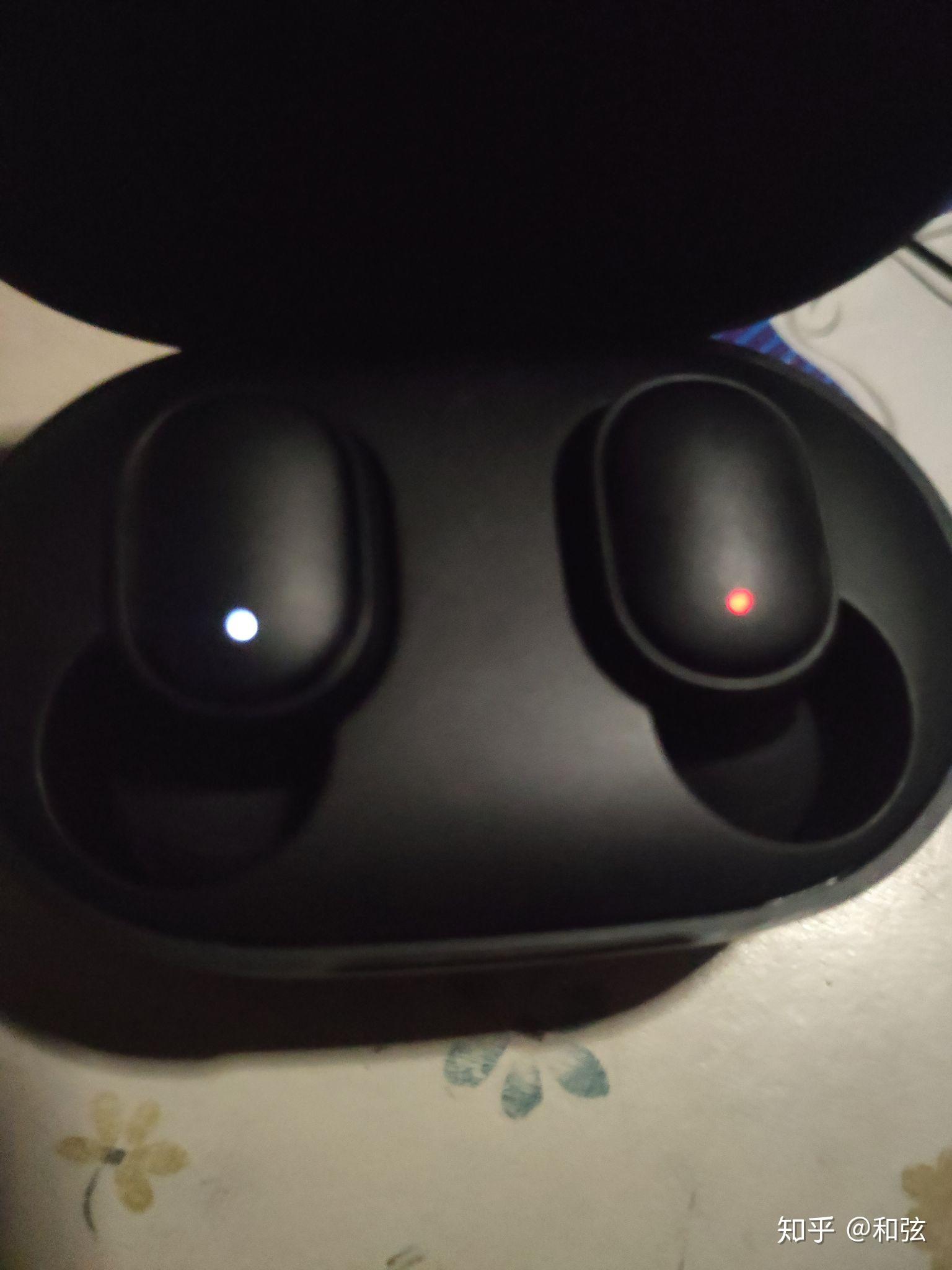 redmiairdots2充电时左耳耳机指示灯不亮好像也没充进去电这咋办