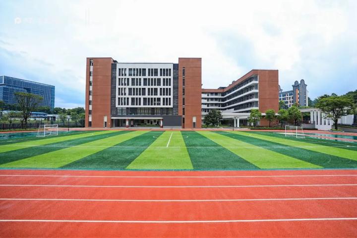 今天新学校开学现场直击一大堆热辣新图来袭
