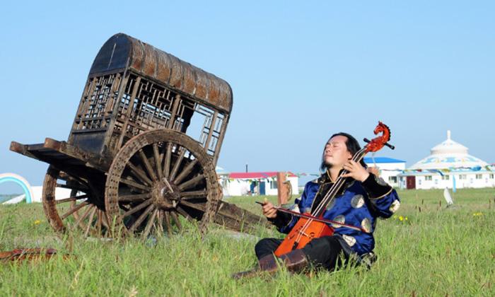 参加内蒙古暑期夏令营体验草原牧民生活