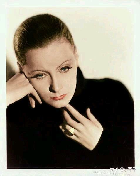 如何评价葛丽泰嘉宝的长相