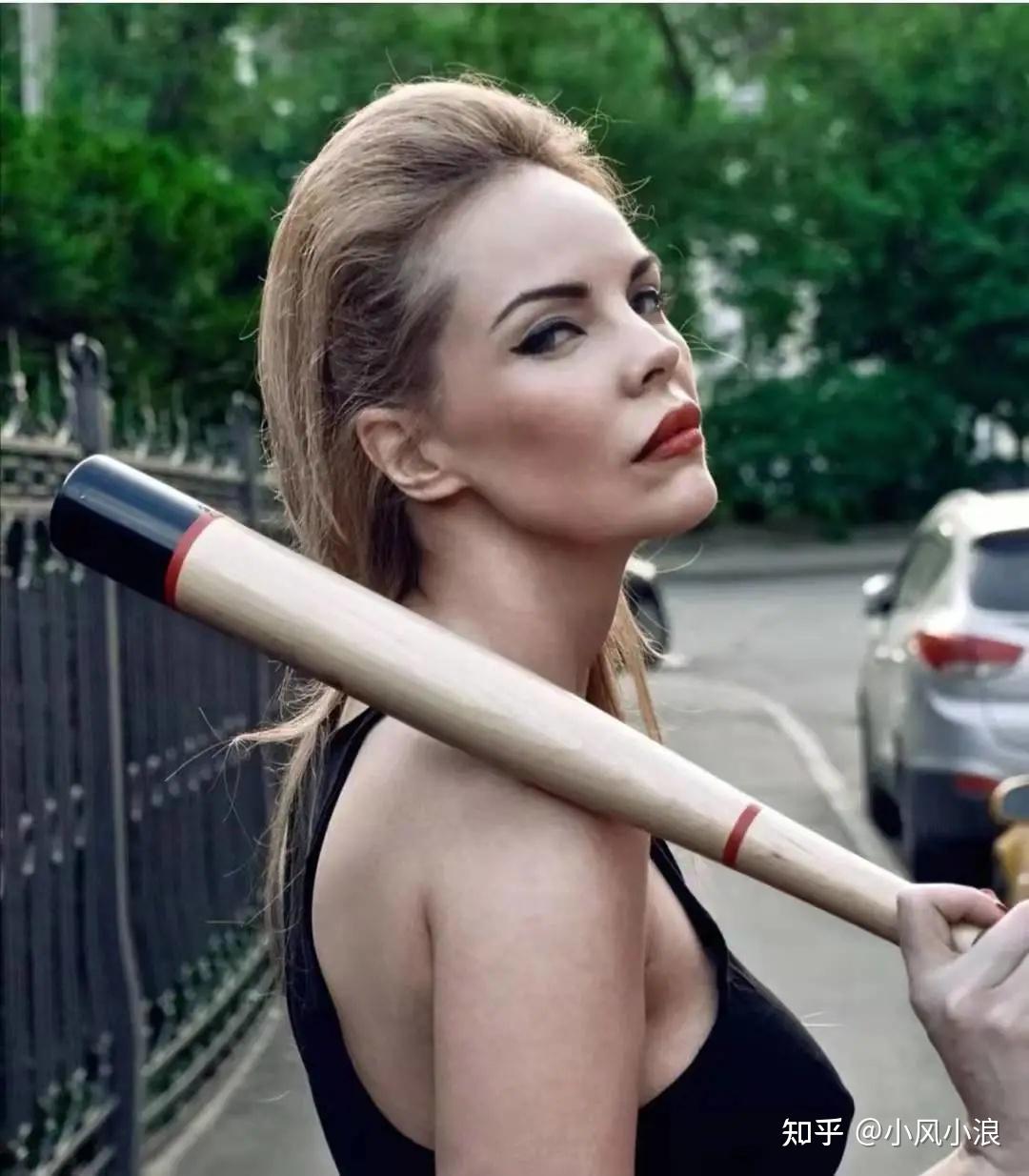 如何看待俄罗斯综艺通灵之战十五季中朱莉王的表现