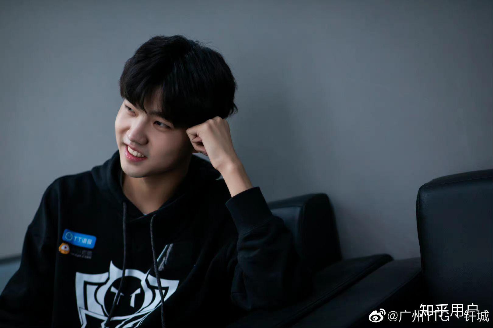 kpl中有哪些帅哥? - 知乎