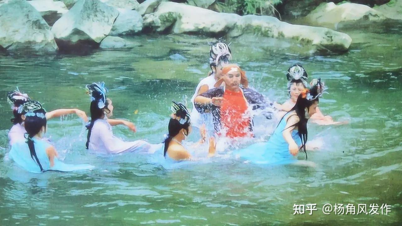 西游记中的七个蜘蛛精为什么要一天洗三次澡