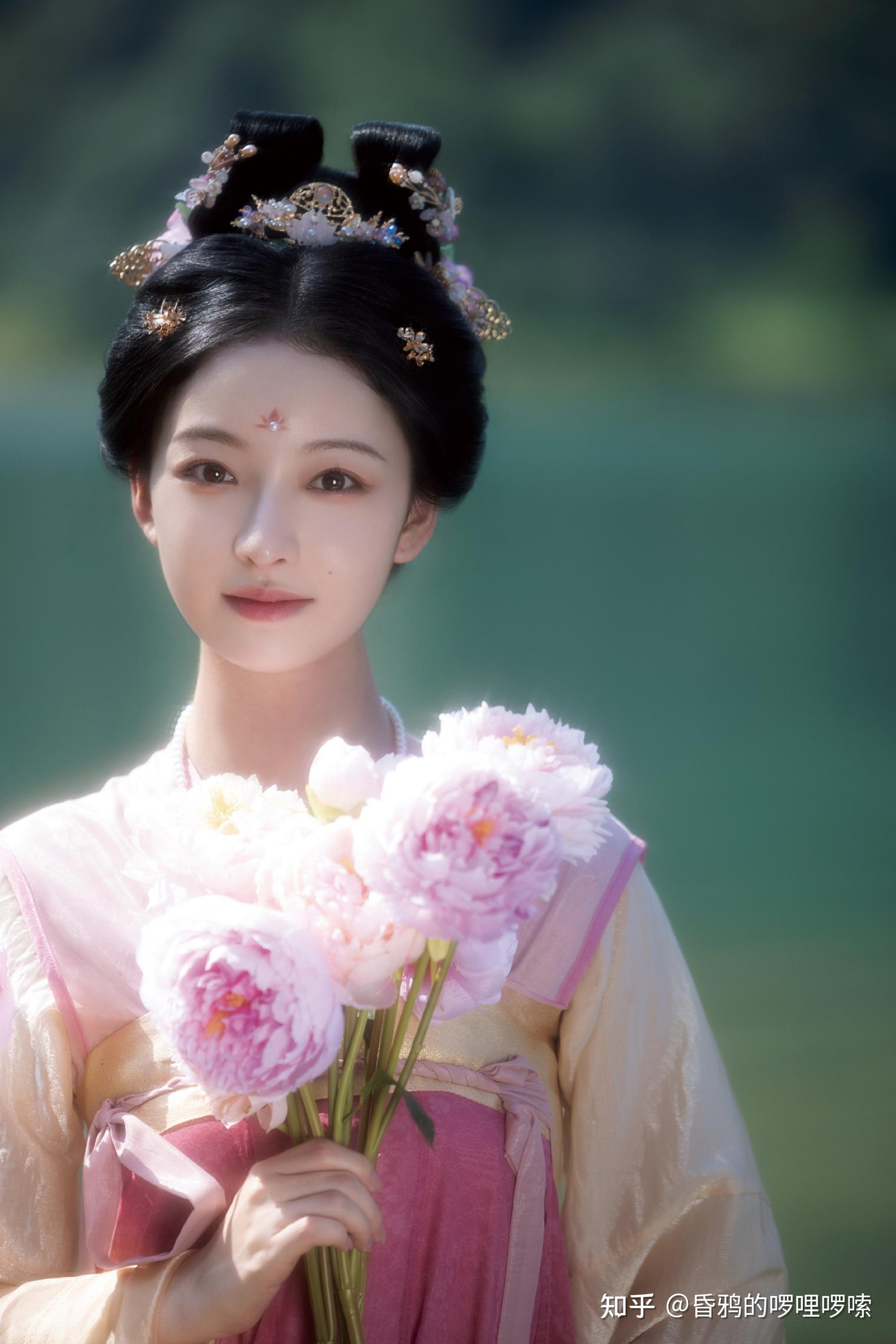 如何评价《莫离》中的04年杨舒伊“叶莹”? - 知乎