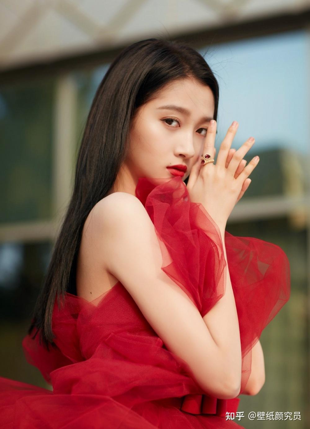 关晓彤的哪些图片让你觉得特别养眼? - 知乎