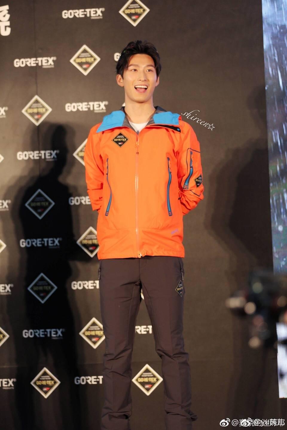 窦骁的美图或搞怪图有哪些?-窦骁帅照