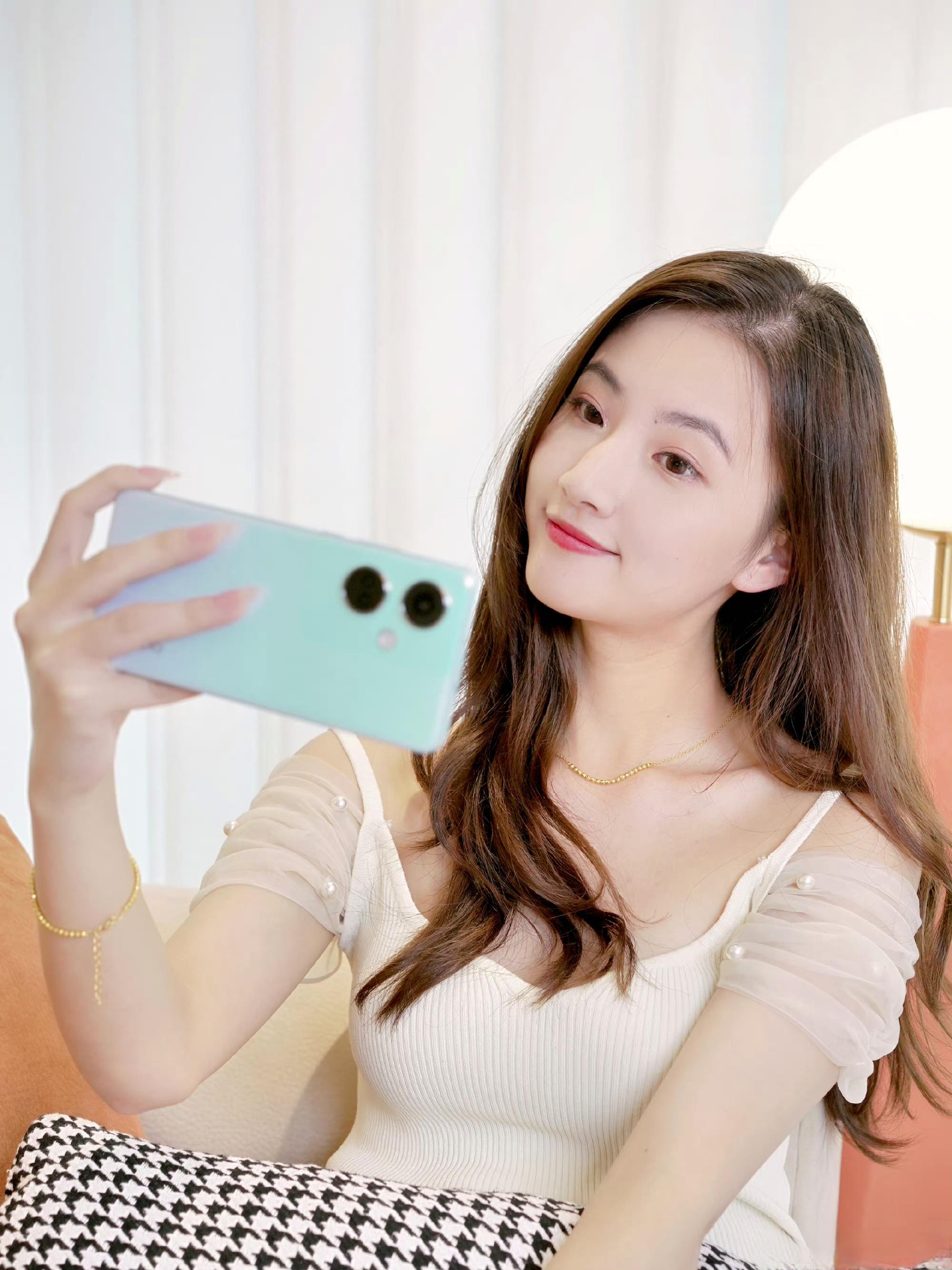 opporeno系列和oppok系列选择哪个