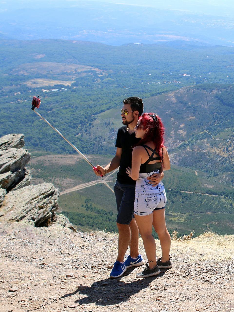 怎么评论晒结婚证的