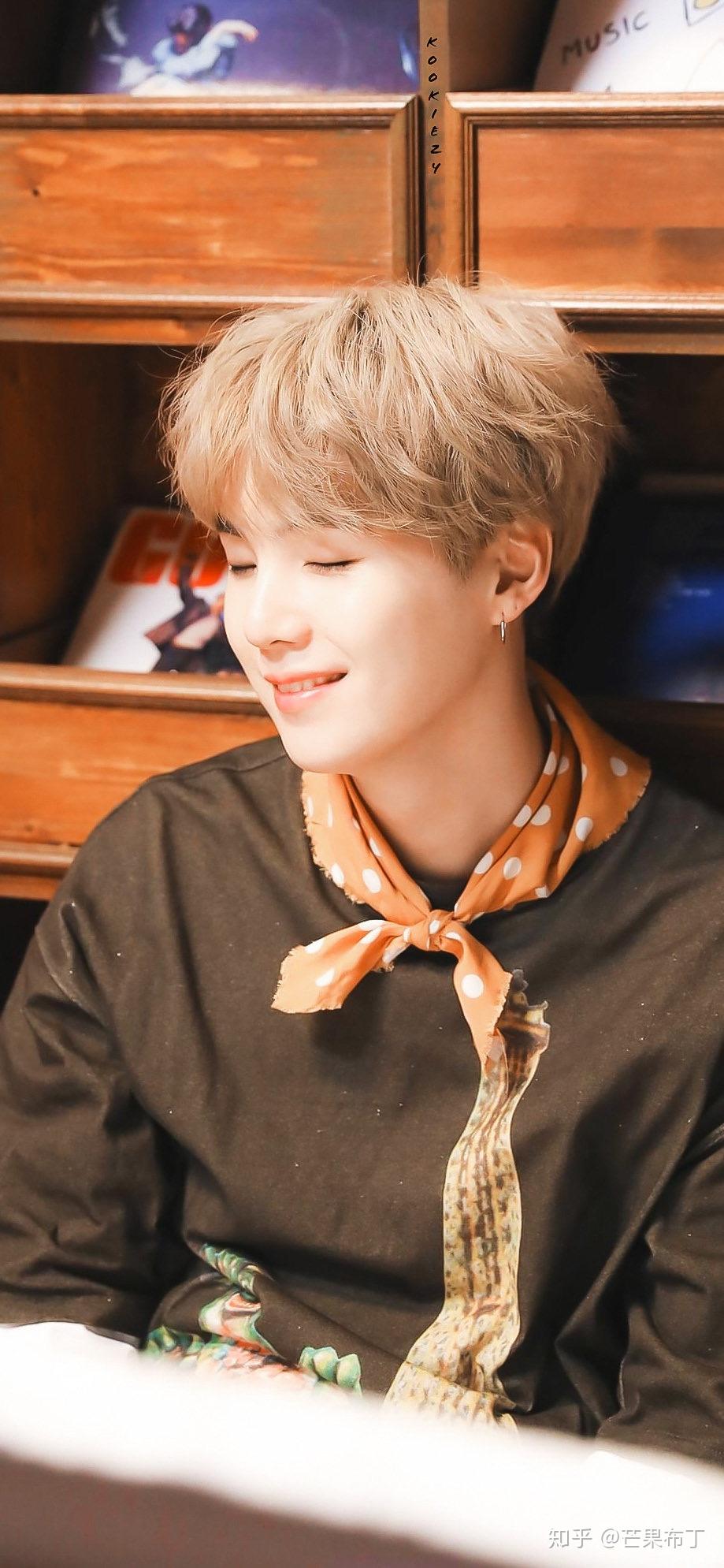 闵玧其有哪些出圈神图?